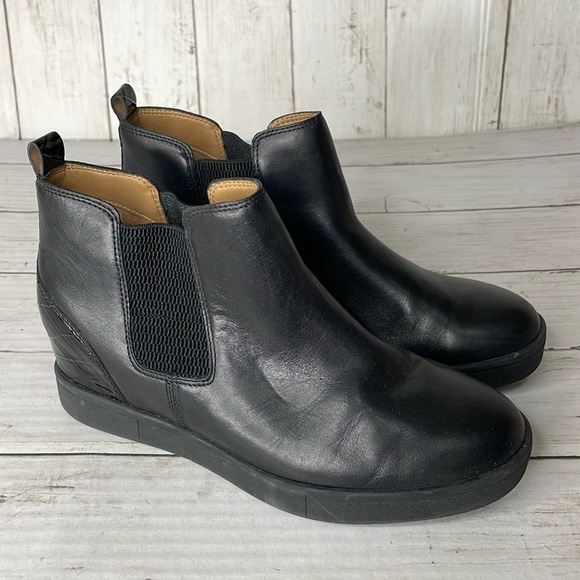 Vionic Black Leather Mickie Supportive Hidden Wedge Booties - Picture 1 of 11